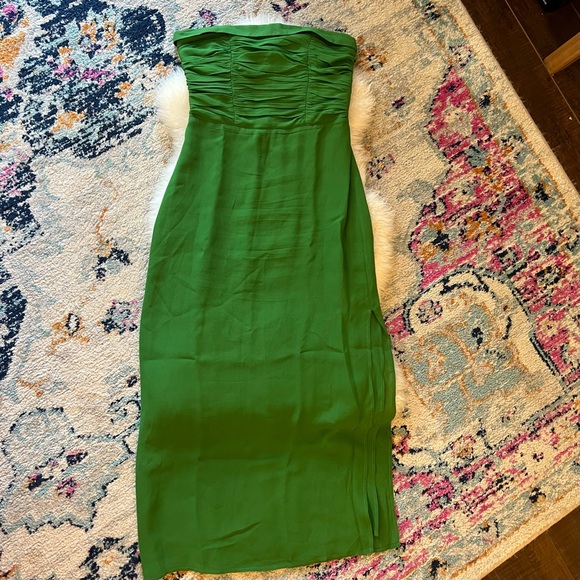 Reformation Lore Dress - Picture 6 of 8